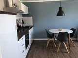 Ferienwohnung in K&uuml;hlungsborn - Kr&uuml;ger - offener K&uuml;chen-Essbereich