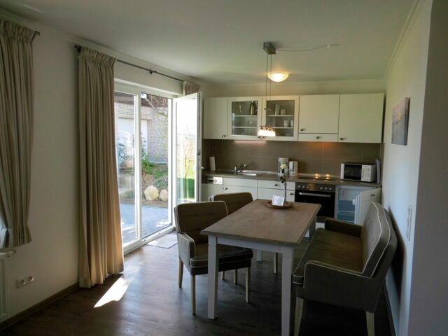 Ferienwohnung in Heiligenhafen - LANDHAUS AM SUND im EG - Bild 3