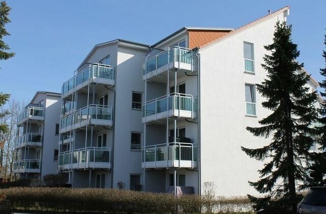 Ferienwohnung in K&uuml;hlungsborn - Strandnah Wohnen am Yachthafen - Bild 2