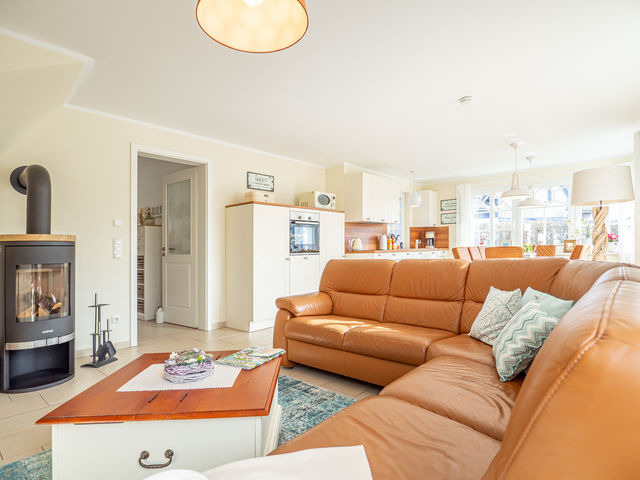 Ferienhaus in Ostseeheilbad Zingst - Ferienhaus Apfelbl&uuml;te - Bild 3