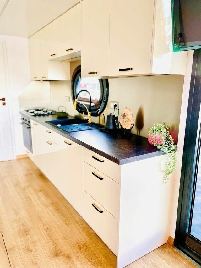 Ferienwohnung in Heiligenhafen - Traum-Hausboot "Souly" mit f&uuml;hrerscheinfreiem Motorboot - Bild 11