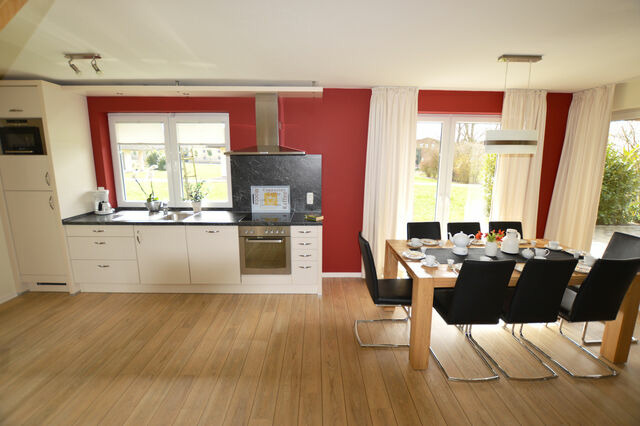Ferienhaus in Fehmarn OT Staberdorf - Reetdachhaus 2, inkl. 2 Parkpl&auml;tze - Bild 5