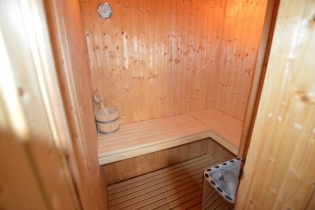 Ferienhaus in Fehmarn OT Staberdorf - Reetdachhaus 2, inkl. 2 Parkpl&auml;tze - Bild 8