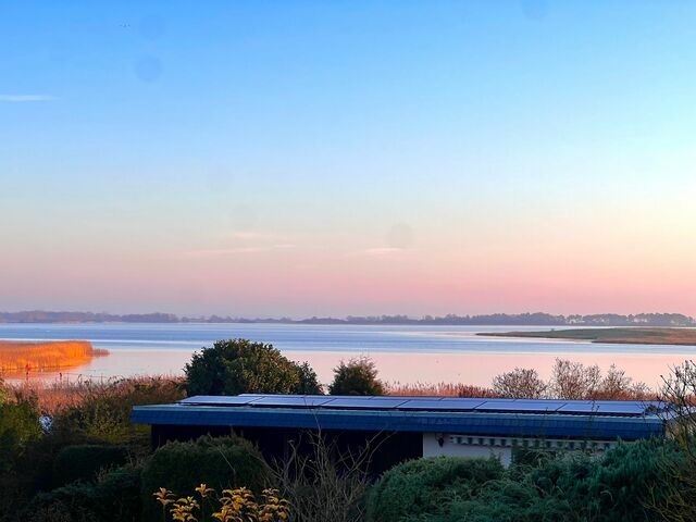 Ferienhaus in Garz - Familienferienhaus R&uuml;genbrise - Gemeinsames Urlauben mit Steg und Boot auf R&uuml;gen - alles inklusive und 5 B&auml;der - Bild 10