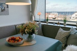 Haus Vier Jahreszeiten De L&uuml;tte