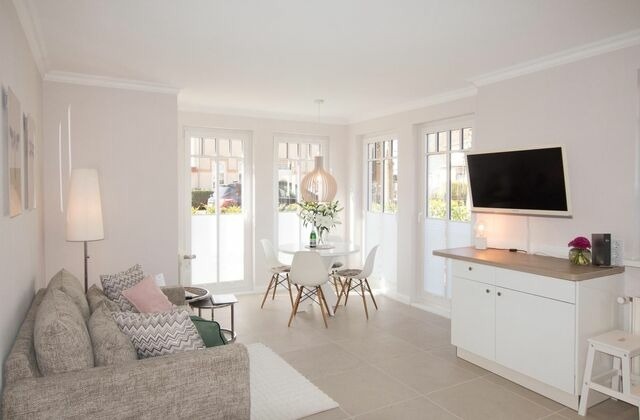 Ferienwohnung in K&uuml;hlungsborn - Ulmenschl&ouml;sschen - 16-01 - Bild 2