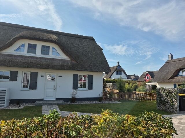 Ferienhaus in Zierow - Reethaus "Strandhafer" - Bild 2
