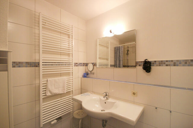 Ferienwohnung in G&ouml;hren - Villa Karina, Whg. 8 - Bild 11