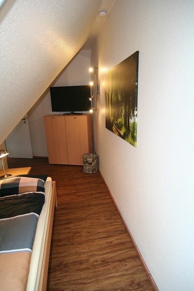 Ferienwohnung in Ostseeheilbad Zingst - Ferienwohnung "Windfl&uuml;chter" Gartenweg 5 - Bild 12