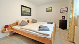 Ferienwohnung in G&ouml;hren - Villa Vivien, Ostsee H&uuml;hnergott App. 3 - Bade- & Saunawelt t&auml;glich inklusive - Bild 5