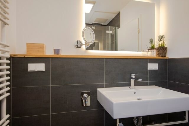 Ferienwohnung in Sellin - S&uuml;dstrandquartier, Cor - Bade- & Saunawelt t&auml;glich inklusive - Bild 17