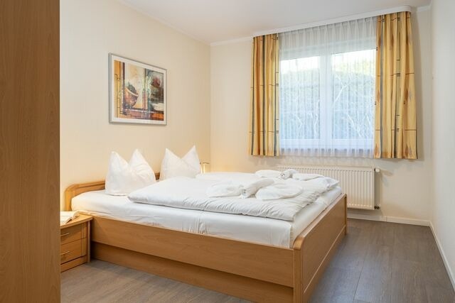 Ferienwohnung in Sellin - Ferienwohnung Margaretha, App. 05 - Bade- & Saunawelt t&auml;glich inklusive - Bild 3