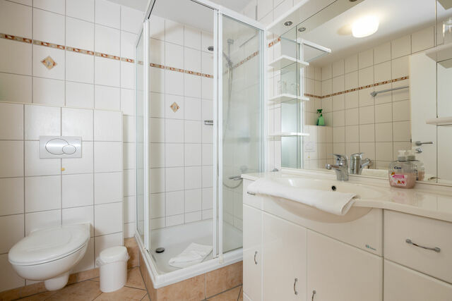 Ferienwohnung in Sellin - Ferienwohnung Margaretha, App. 05 - Bade- & Saunawelt t&auml;glich inklusive - Bild 11