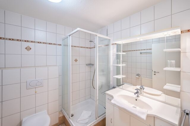 Ferienwohnung in Sellin - Ferienwohnung Margaretha, App. 05 - Bade- & Saunawelt t&auml;glich inklusive - Bild 12
