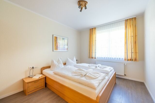 Ferienwohnung in Sellin - Ferienwohnung Margaretha, App. 05 - Bade- & Saunawelt t&auml;glich inklusive - Bild 13